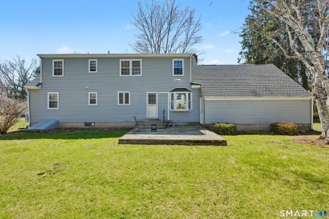 9 Sparrow Bush Lane Guilford CT 06437