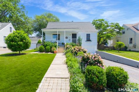 127 Moritz Place Fairfield CT 06824