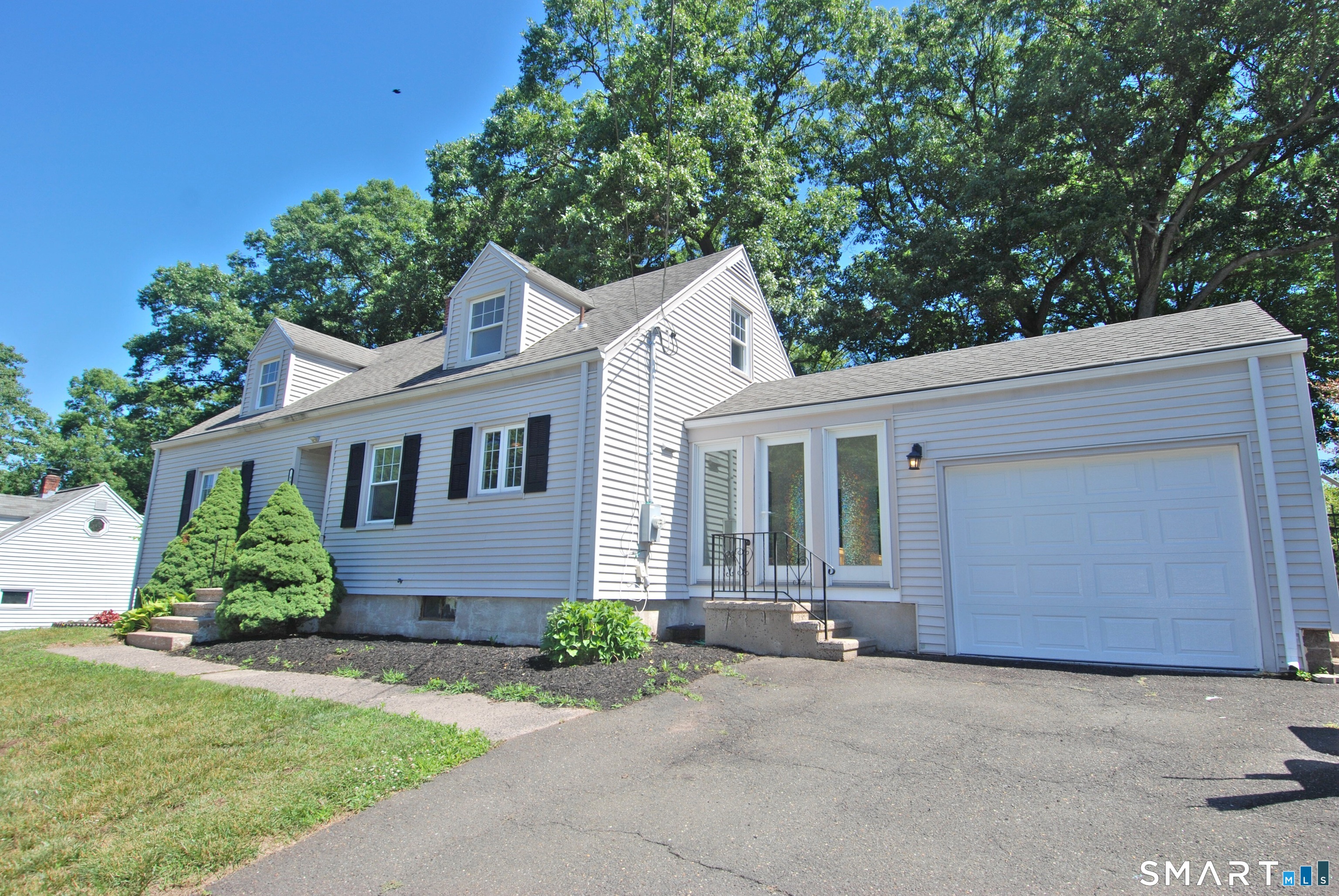 99 Cumpstone Drive Hamden CT 06518