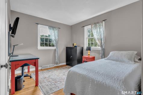 82 Raymond Road Guilford CT 06437