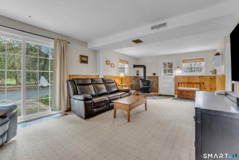 82 Raymond Road Guilford CT 06437