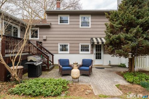 82 Raymond Road Guilford CT 06437