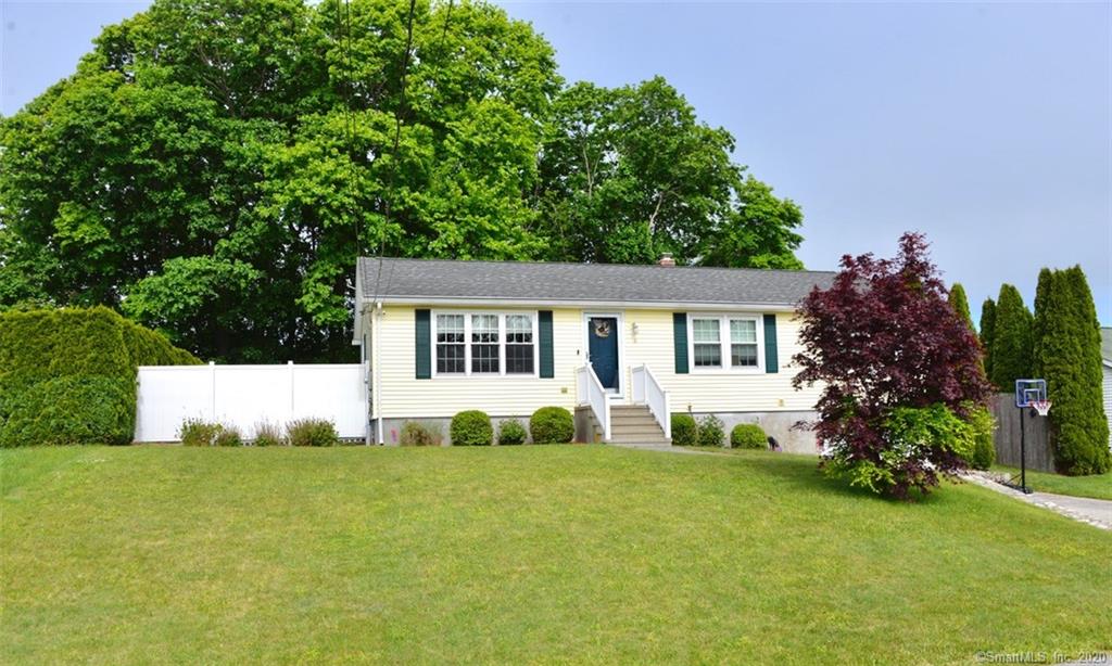 89 Johl Drive Groton CT 06340