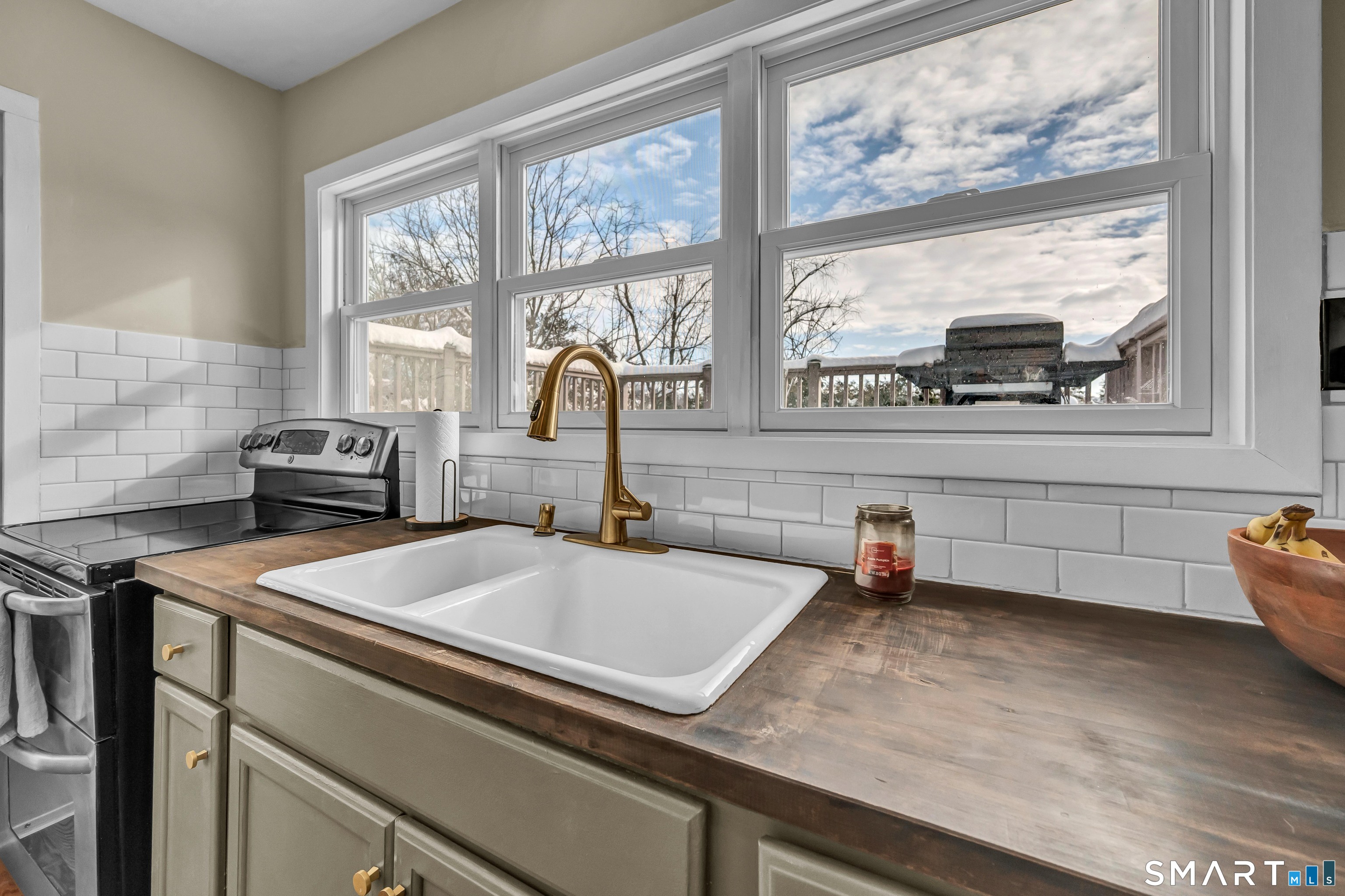 9 North Beach Drive New Fairfield CT 06812