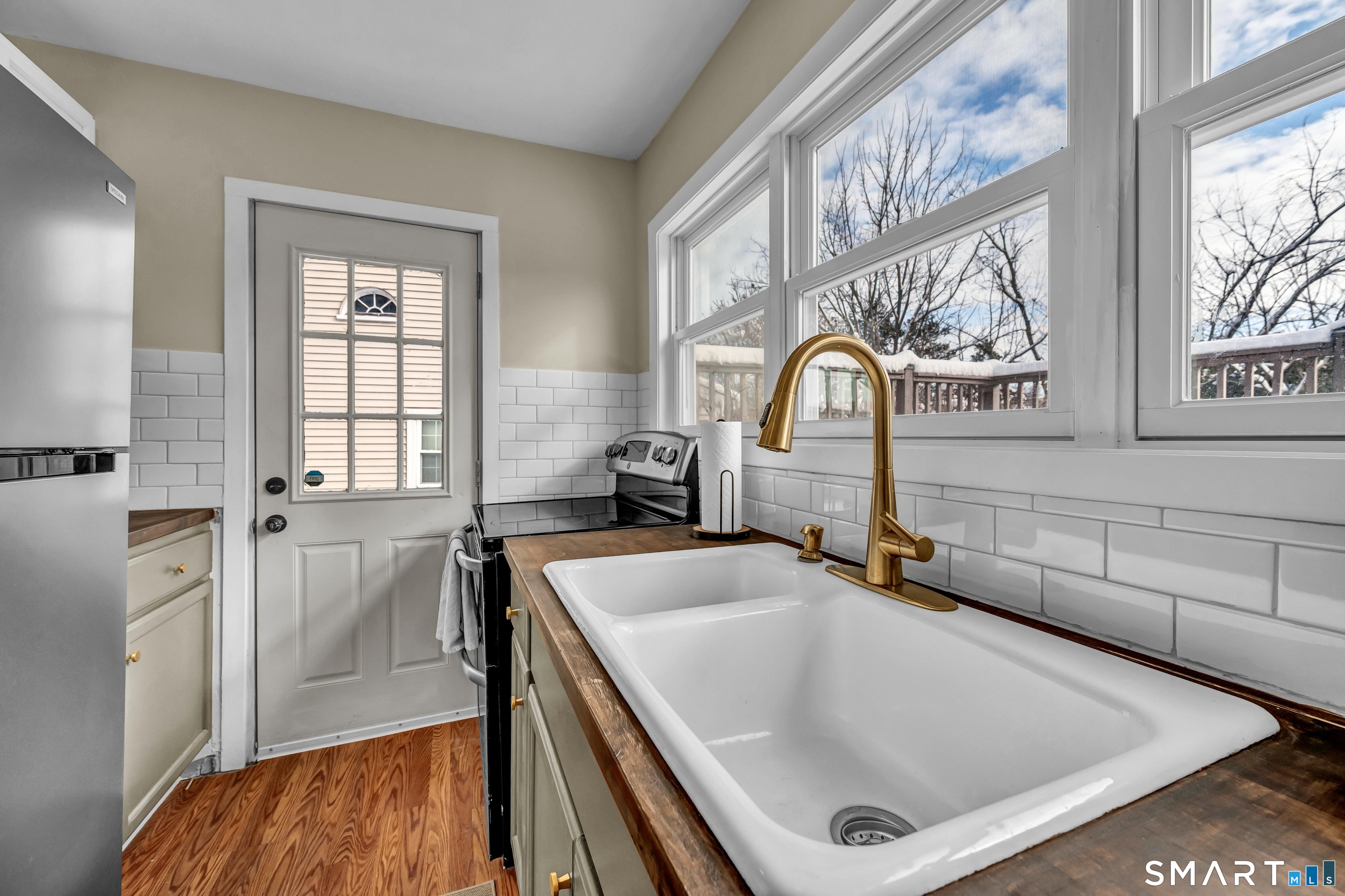 9 North Beach Drive New Fairfield CT 06812