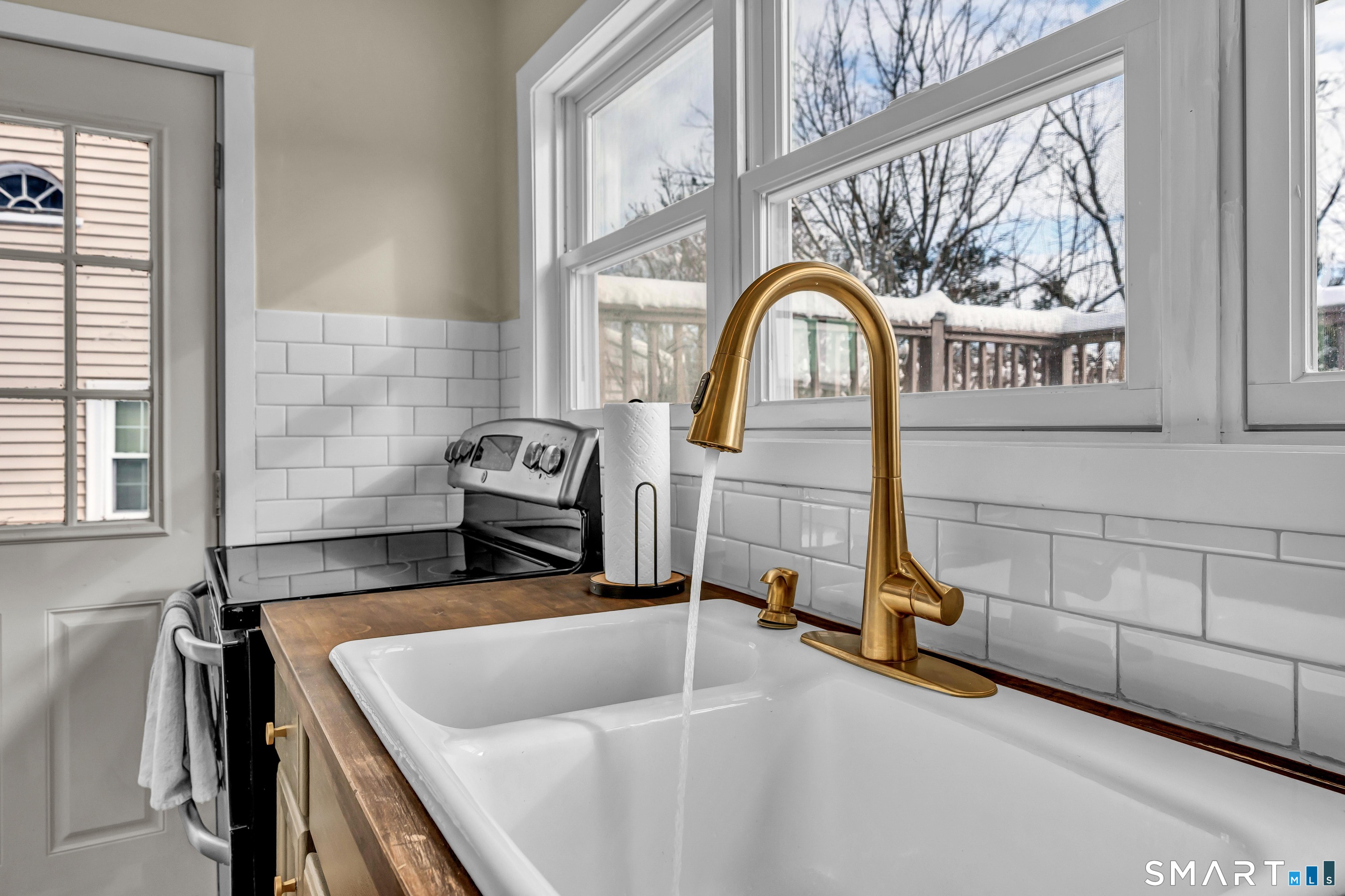 9 North Beach Drive New Fairfield CT 06812