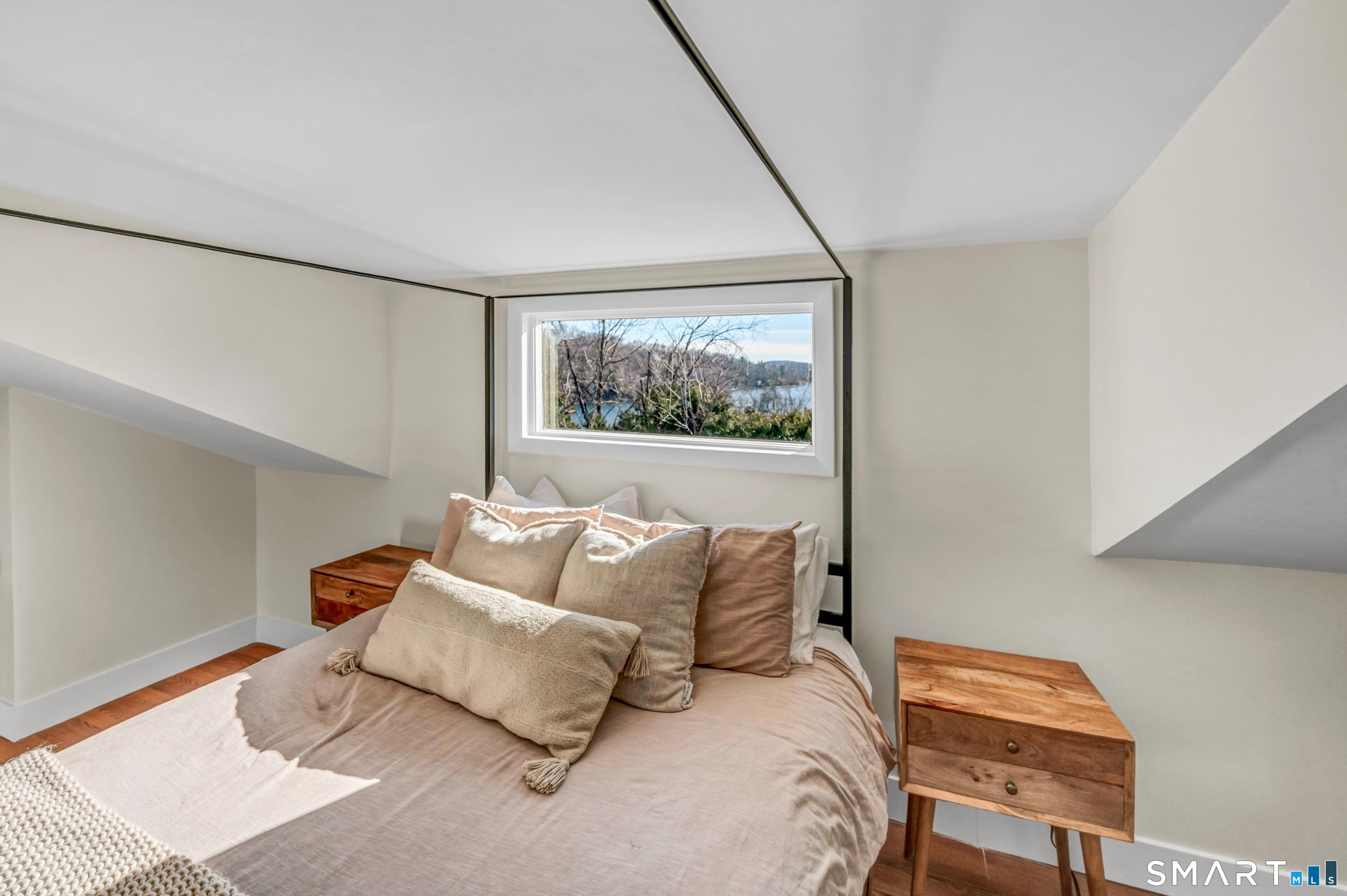 9 North Beach Drive New Fairfield CT 06812