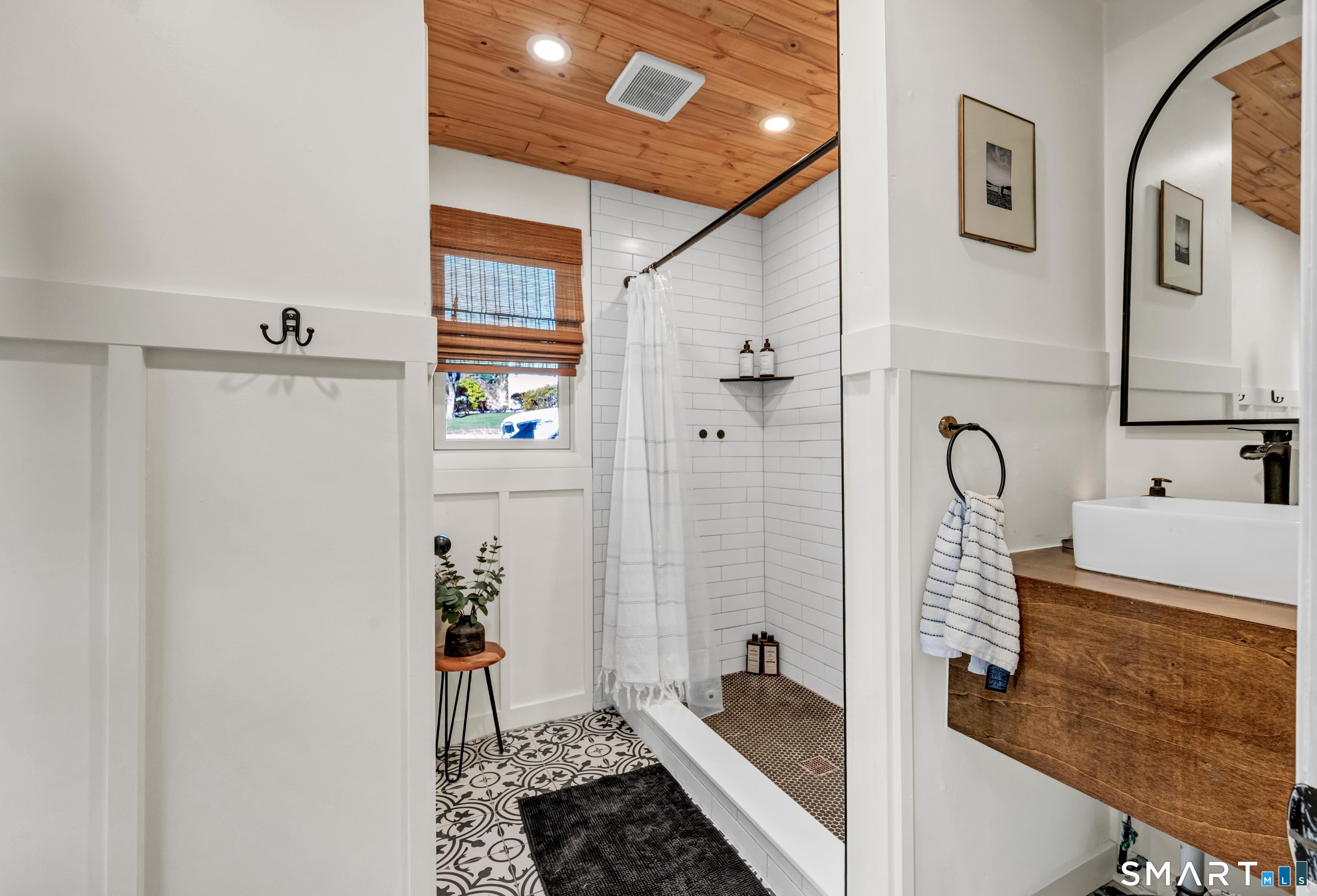 9 North Beach Drive New Fairfield CT 06812