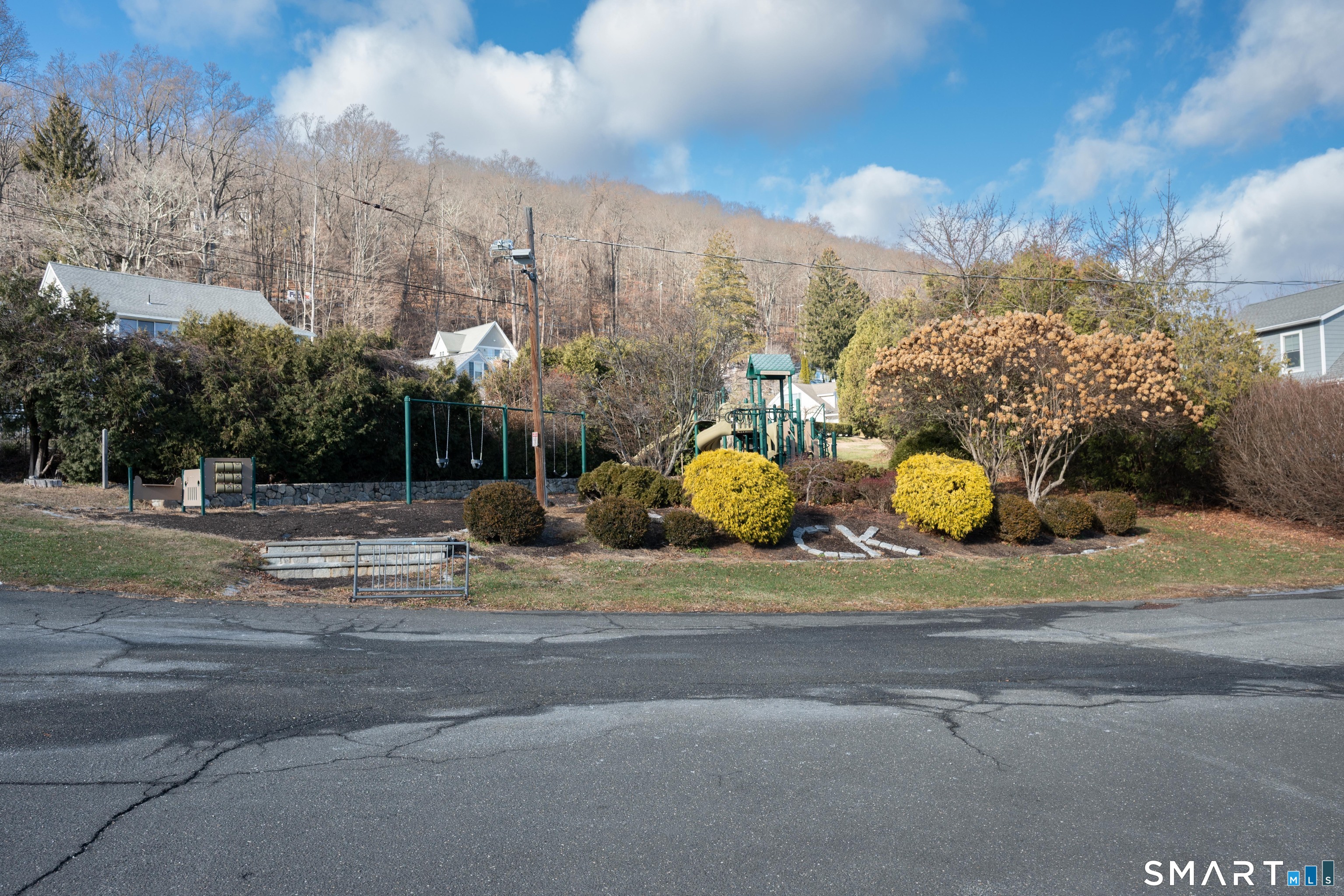 9 North Beach Drive New Fairfield CT 06812