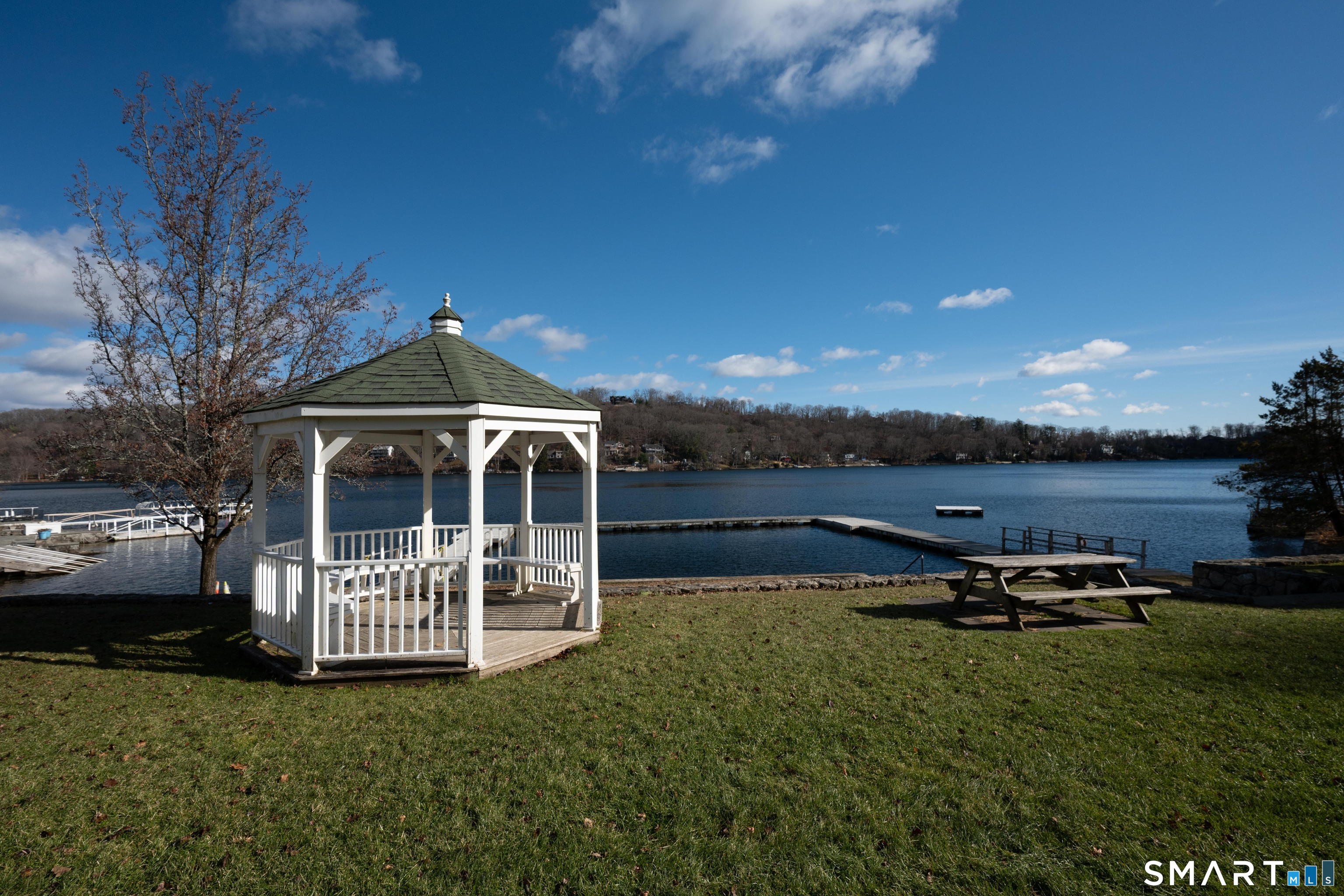 9 North Beach Drive New Fairfield CT 06812