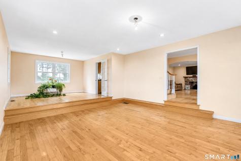 91-A Wintechog Hill Road North Stonington CT 06359