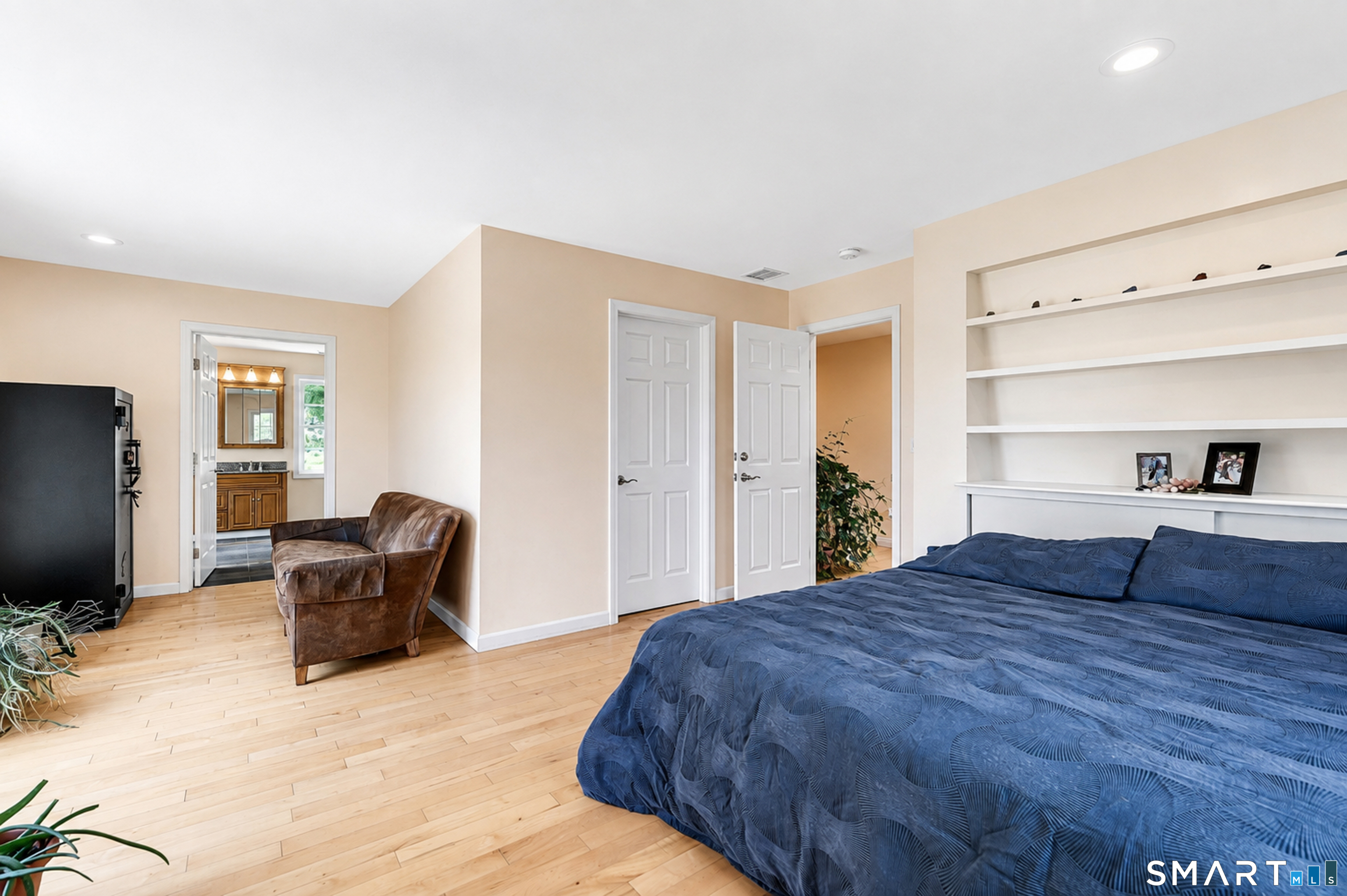 91-A Wintechog Hill Road North Stonington CT 06359