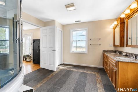 91-A Wintechog Hill Road North Stonington CT 06359