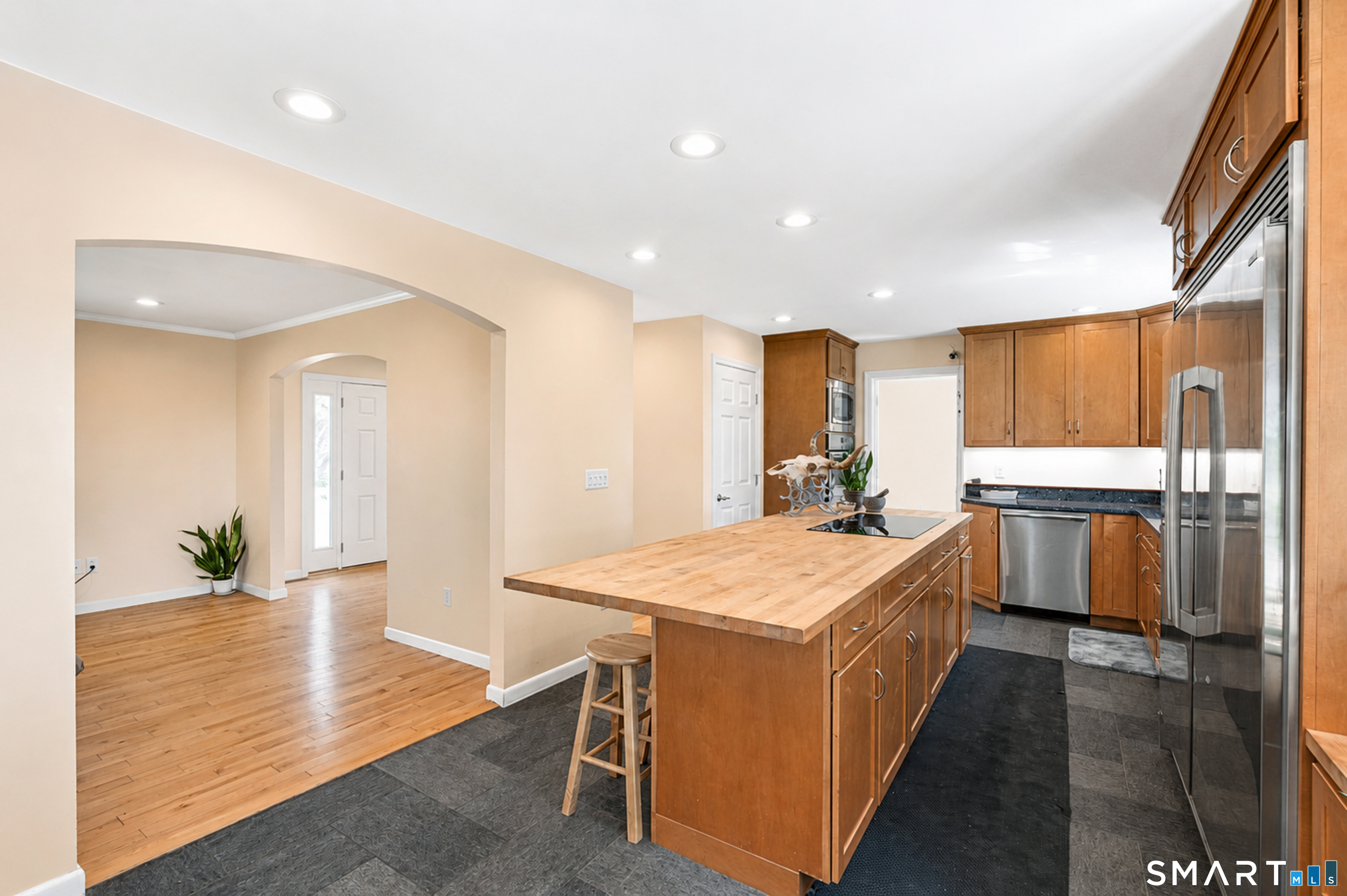 91-A Wintechog Hill Road North Stonington CT 06359