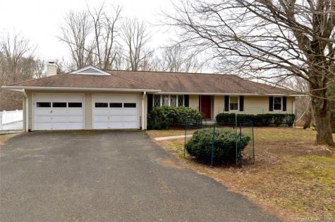 7 Oak Lane Brookfield CT 06804