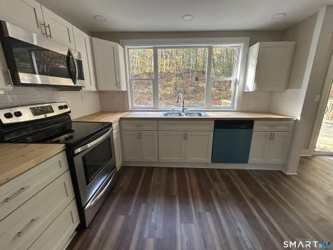 606 Route 163 Montville CT 06353