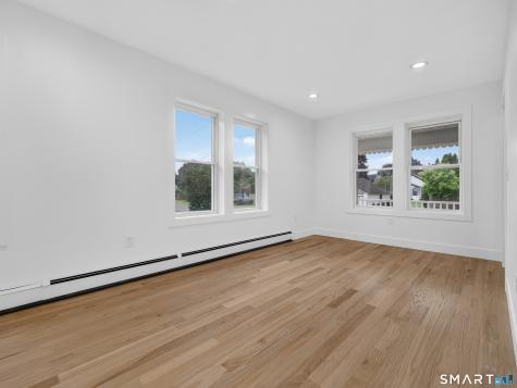 21 Edward Avenue Norwich CT 06360