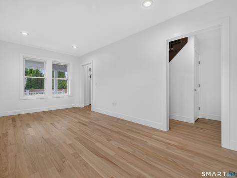 21 Edward Avenue Norwich CT 06360