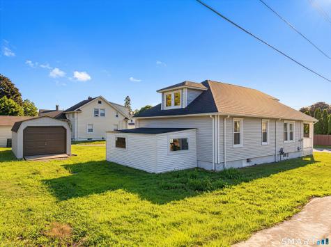21 Edward Avenue Norwich CT 06360