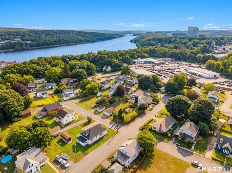 21 Edward Avenue Norwich CT 06360