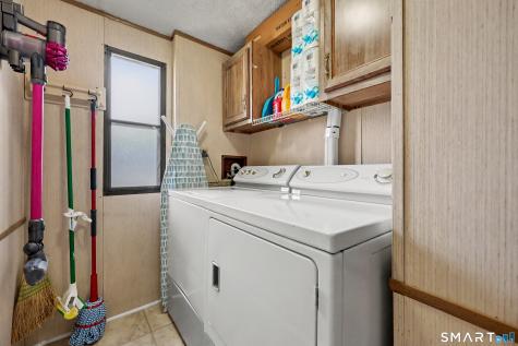 94 Woodland Park Shelton CT 06484