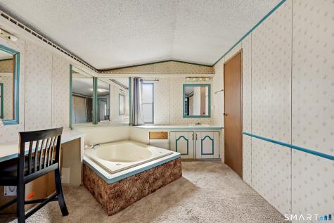 94 Woodland Park Shelton CT 06484