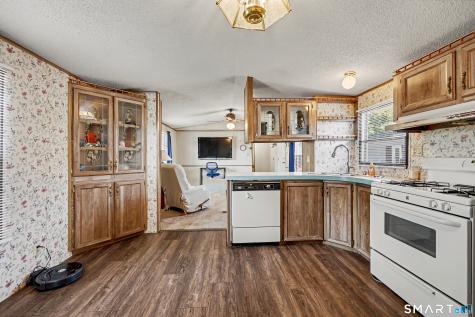 94 Woodland Park Shelton CT 06484