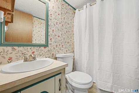 94 Woodland Park Shelton CT 06484