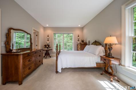 13 School House Lane Simsbury CT 06070