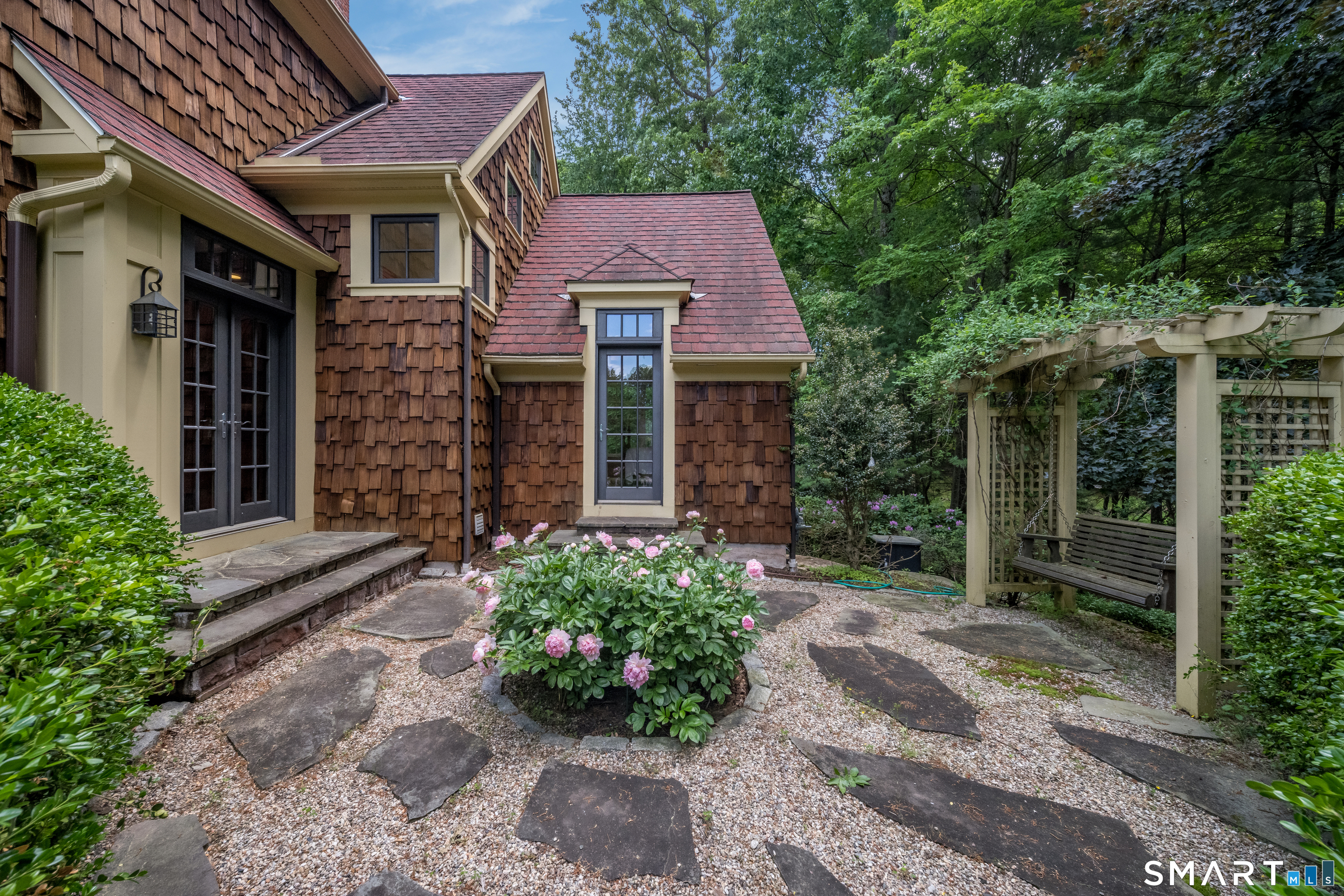 13 School House Lane Simsbury CT 06070