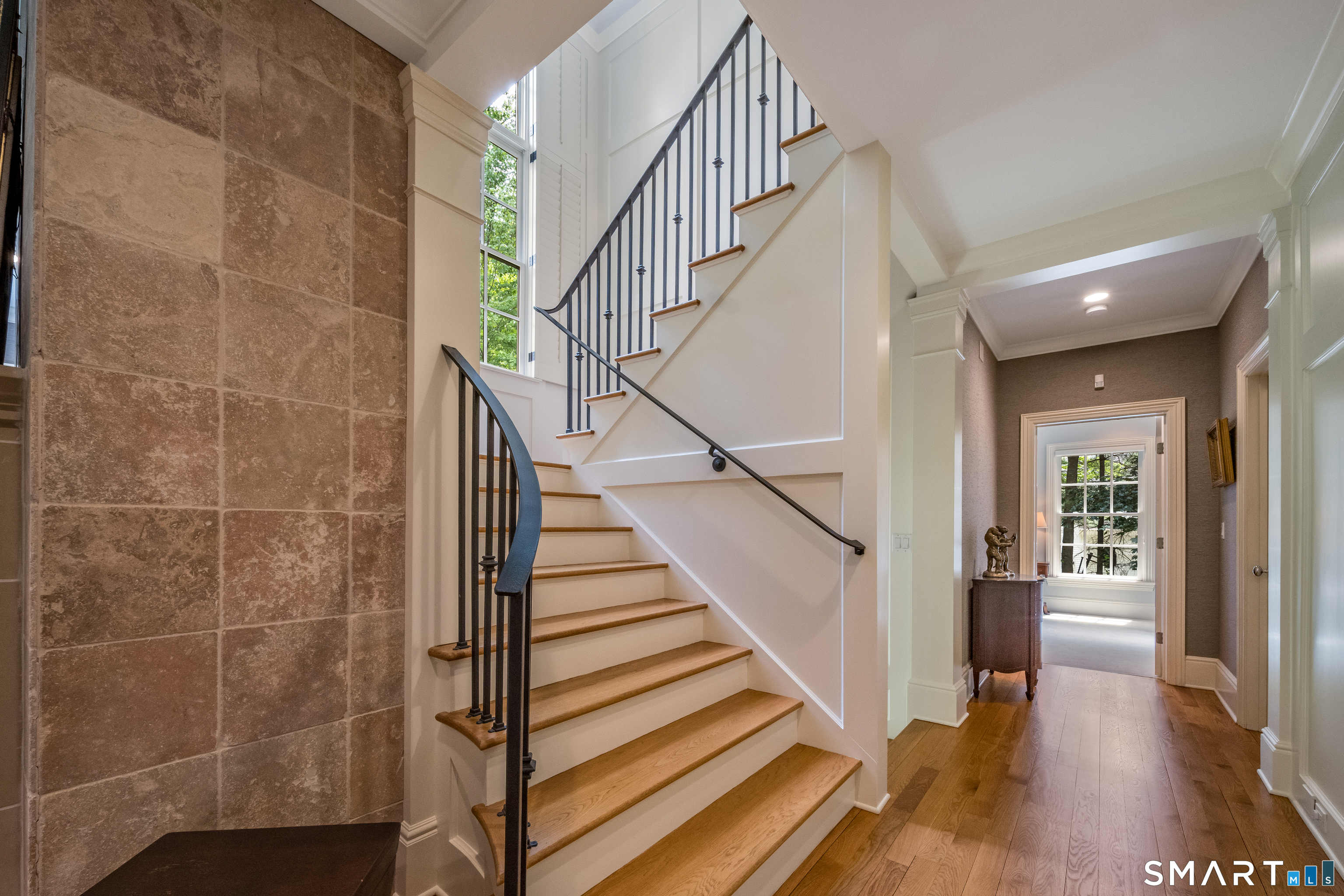 13 School House Lane Simsbury CT 06070