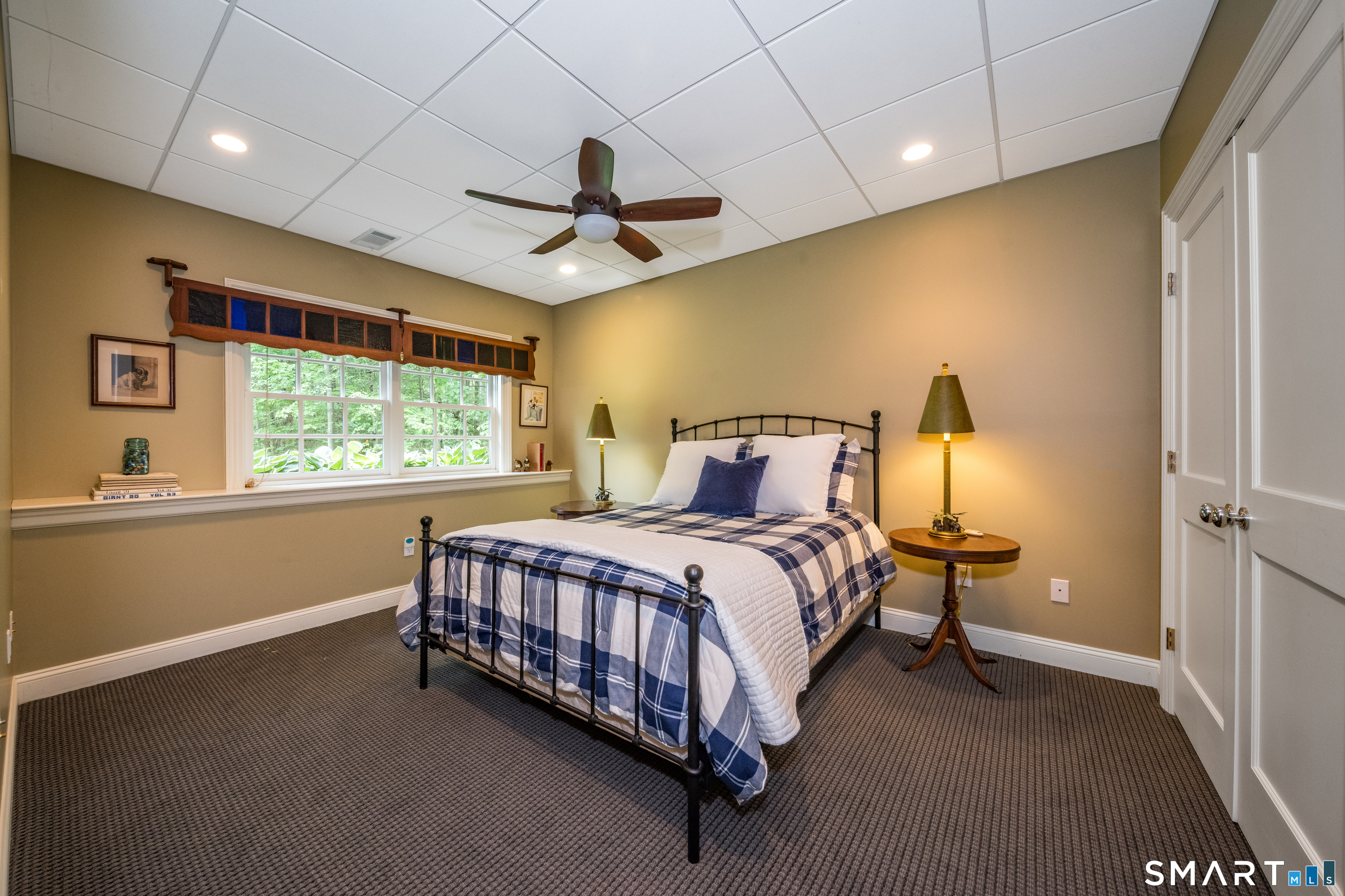 13 School House Lane Simsbury CT 06070