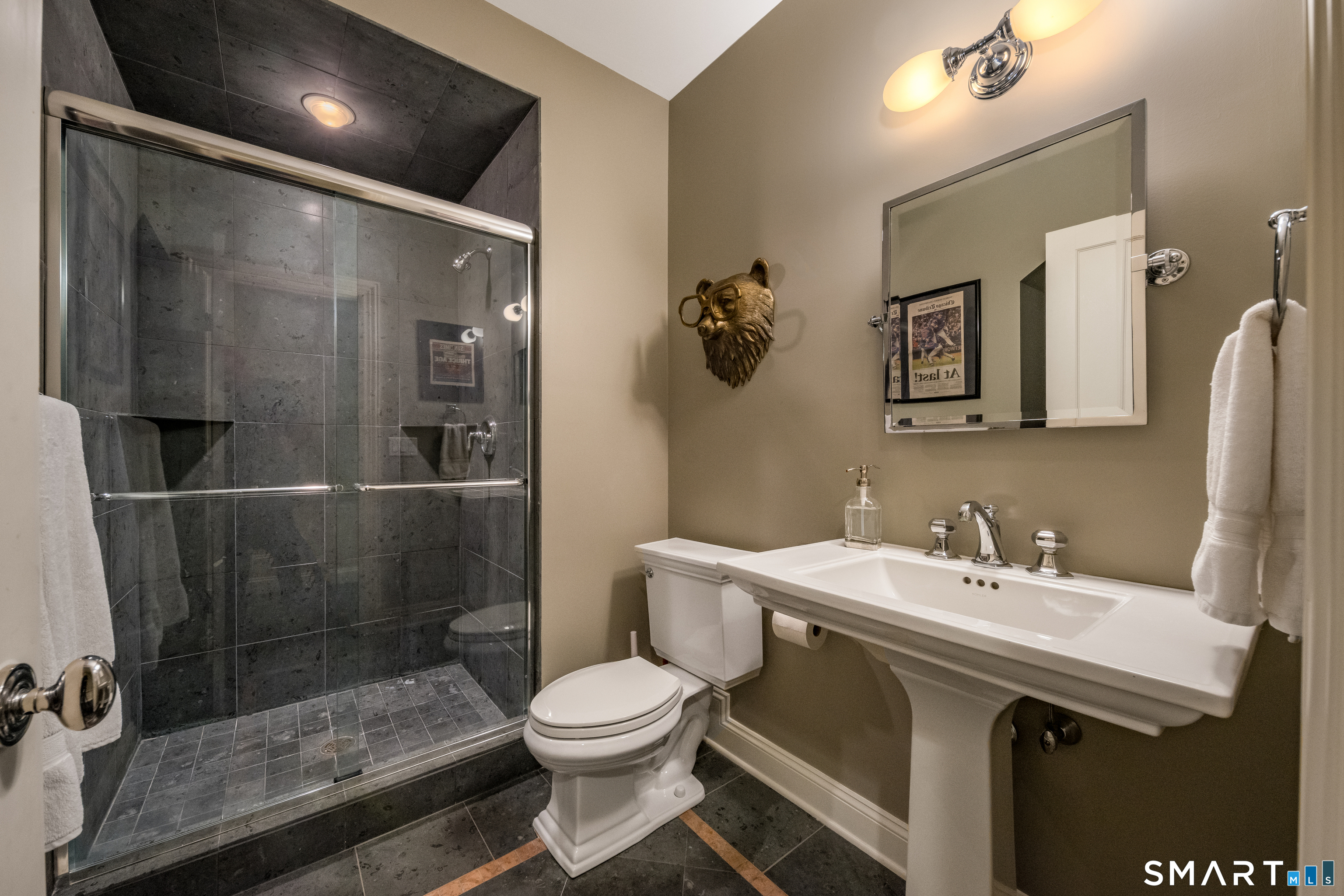 13 School House Lane Simsbury CT 06070
