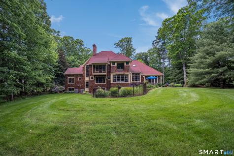 13 School House Lane Simsbury CT 06070