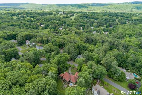 13 School House Lane Simsbury CT 06070