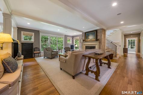 13 School House Lane Simsbury CT 06070