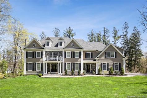 21 Taunton Lane Newtown CT 06470