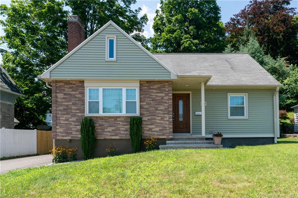 327 West Street Bristol CT 06010
