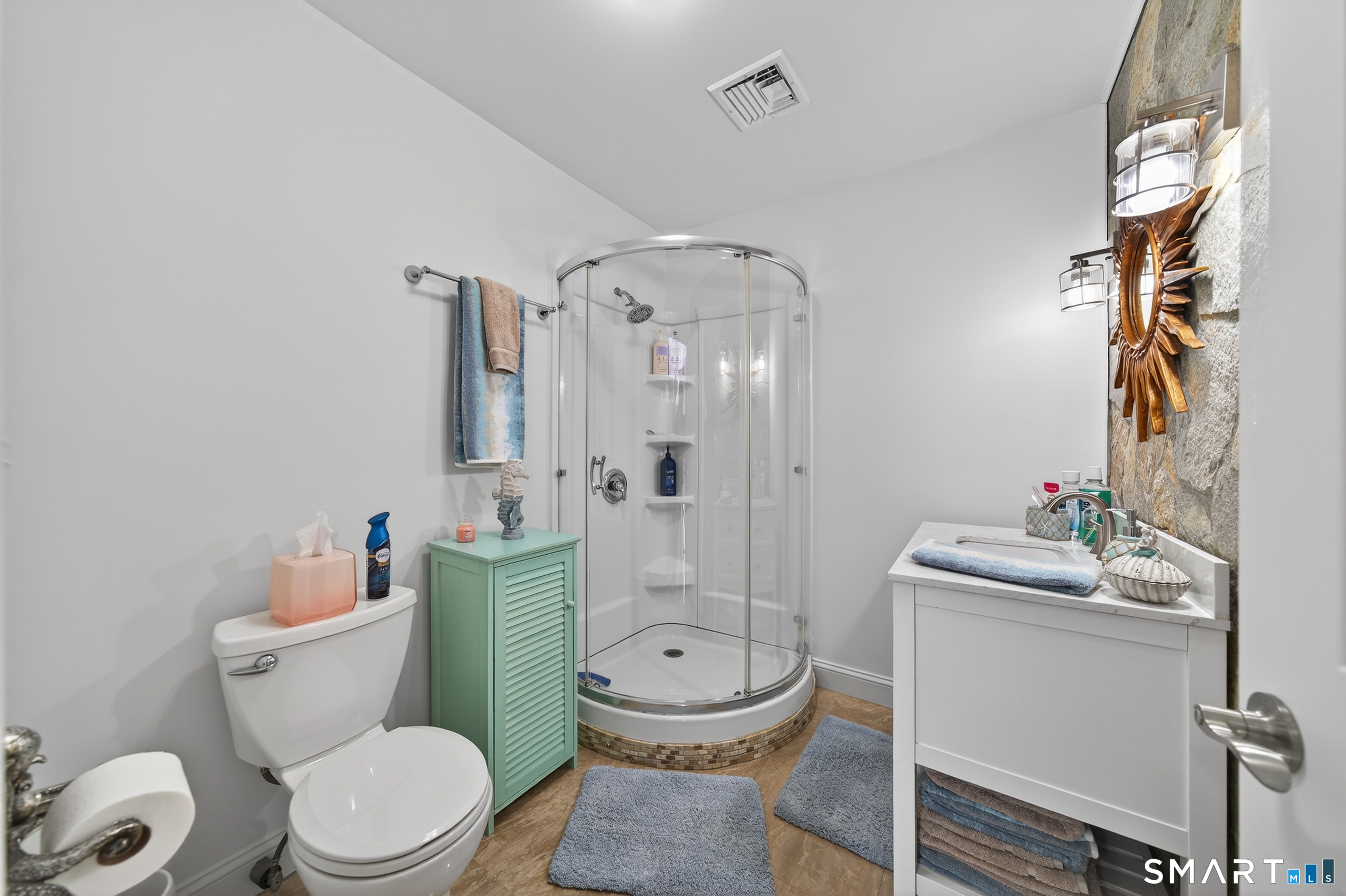 53 Old Town Highway East Haven CT 06512