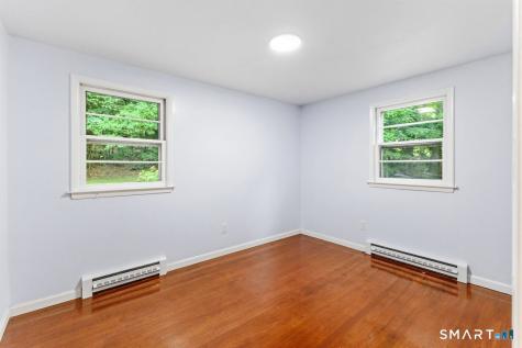 17 Rhoda Lane Bristol CT 06010