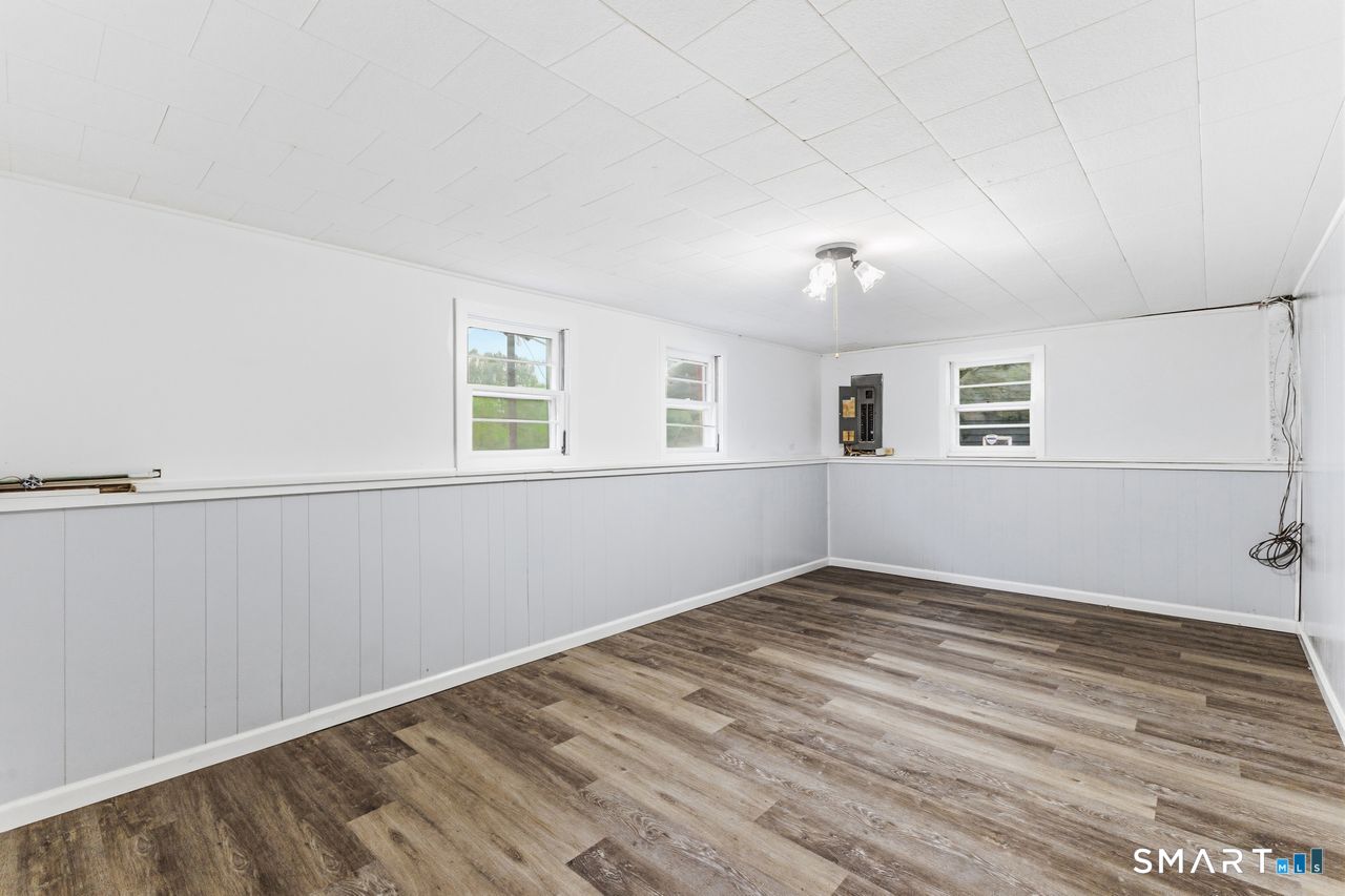 17 Rhoda Lane Bristol CT 06010