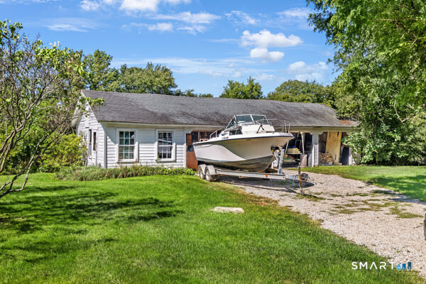 706 Pequot Trail Stonington CT 06378
