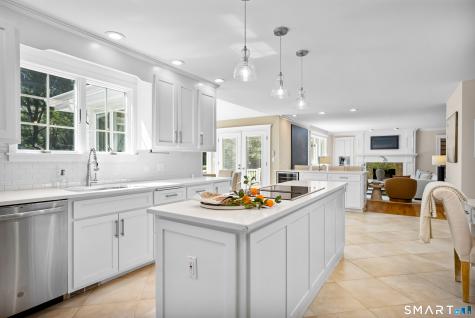3233 North Street Fairfield CT 06824