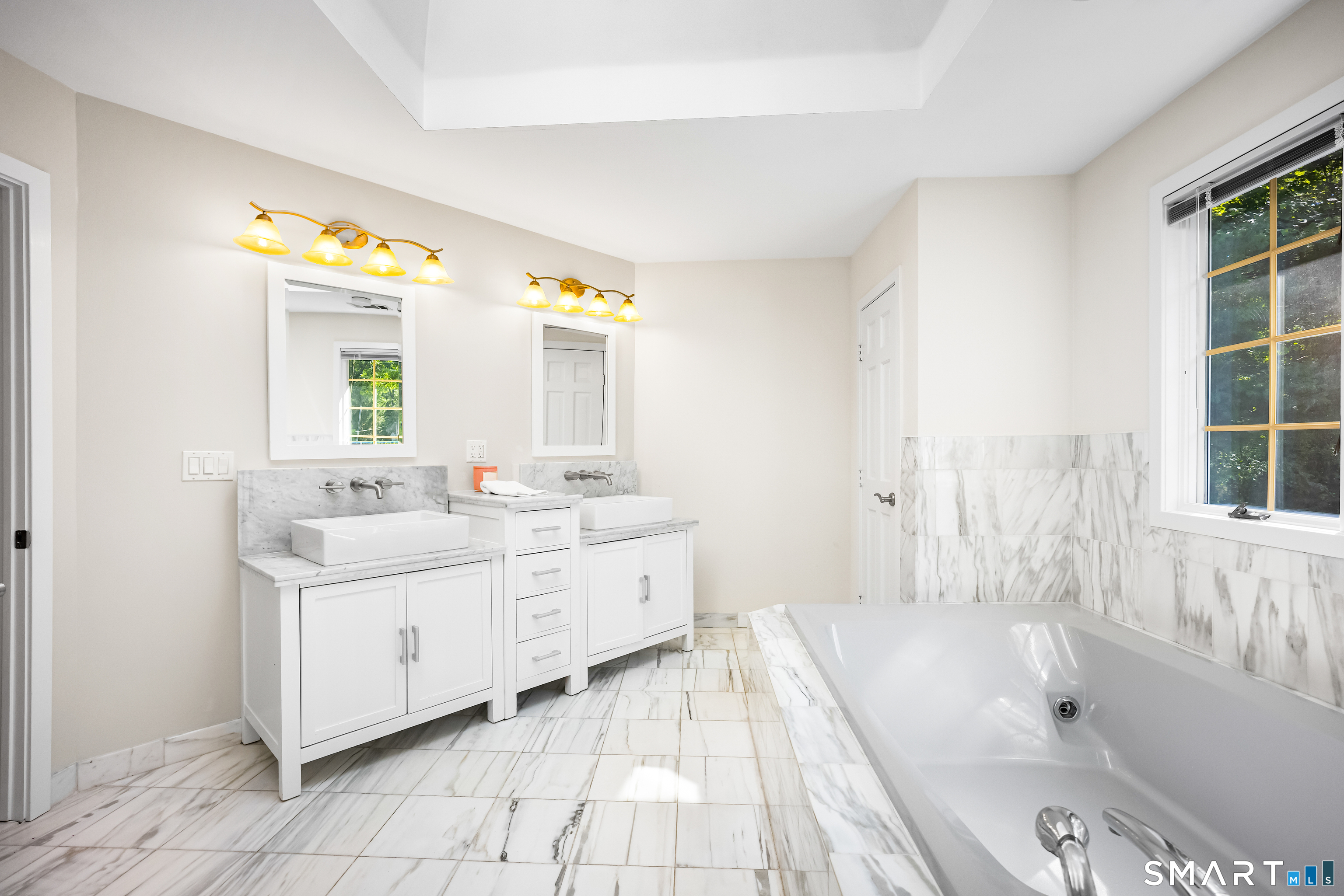 3233 North Street Fairfield CT 06824