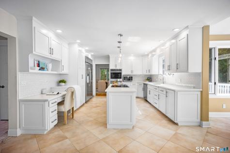 3233 North Street Fairfield CT 06824