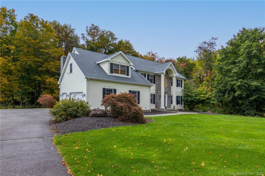 15 Chamberlain Court Cheshire CT 06410