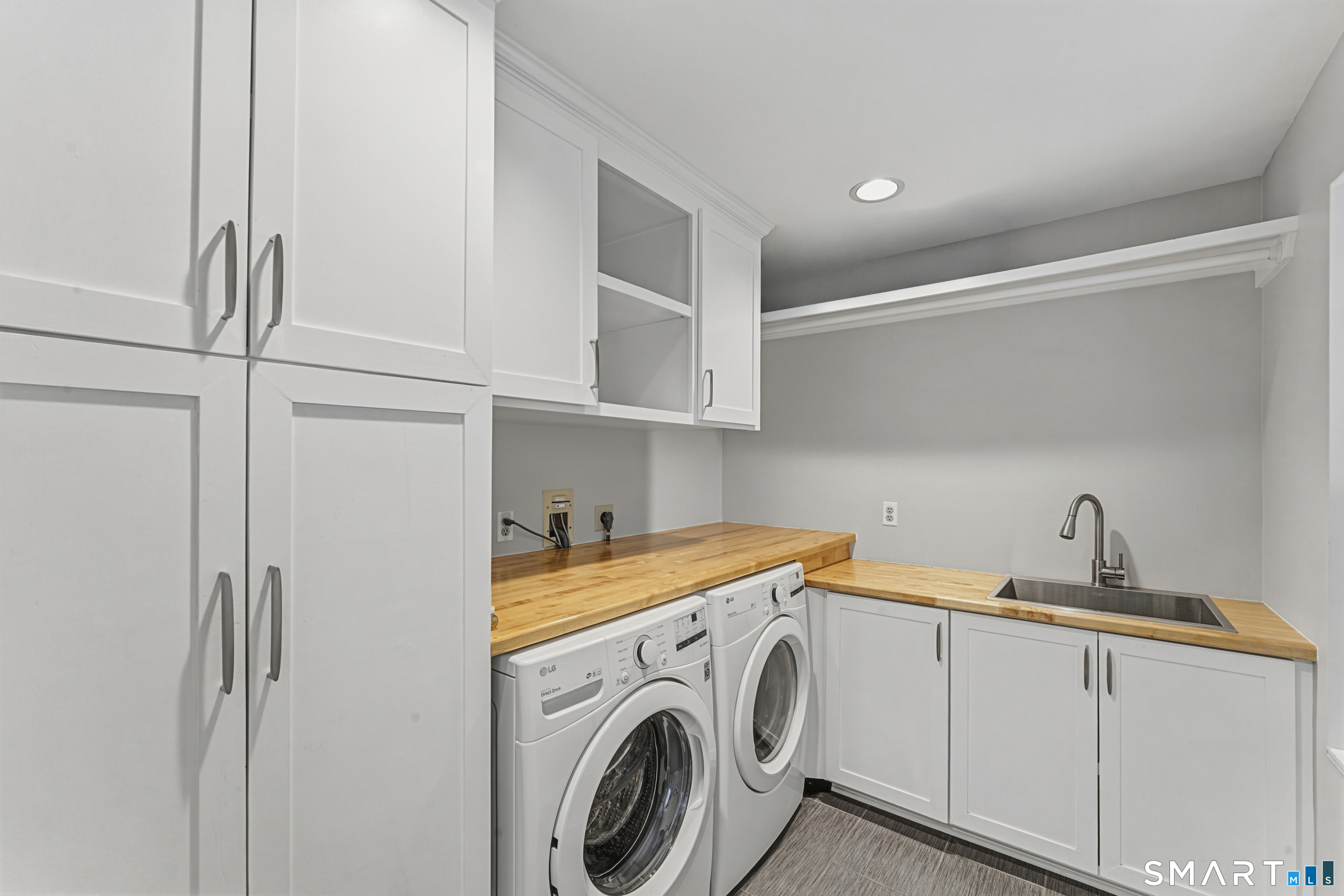 11 Hunt Lane Weston CT 06883