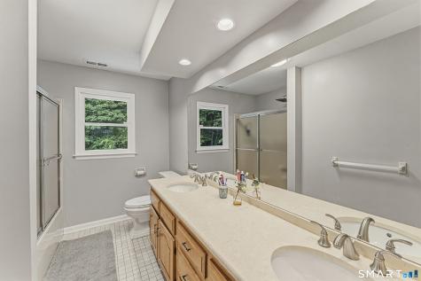 11 Hunt Lane Weston CT 06883