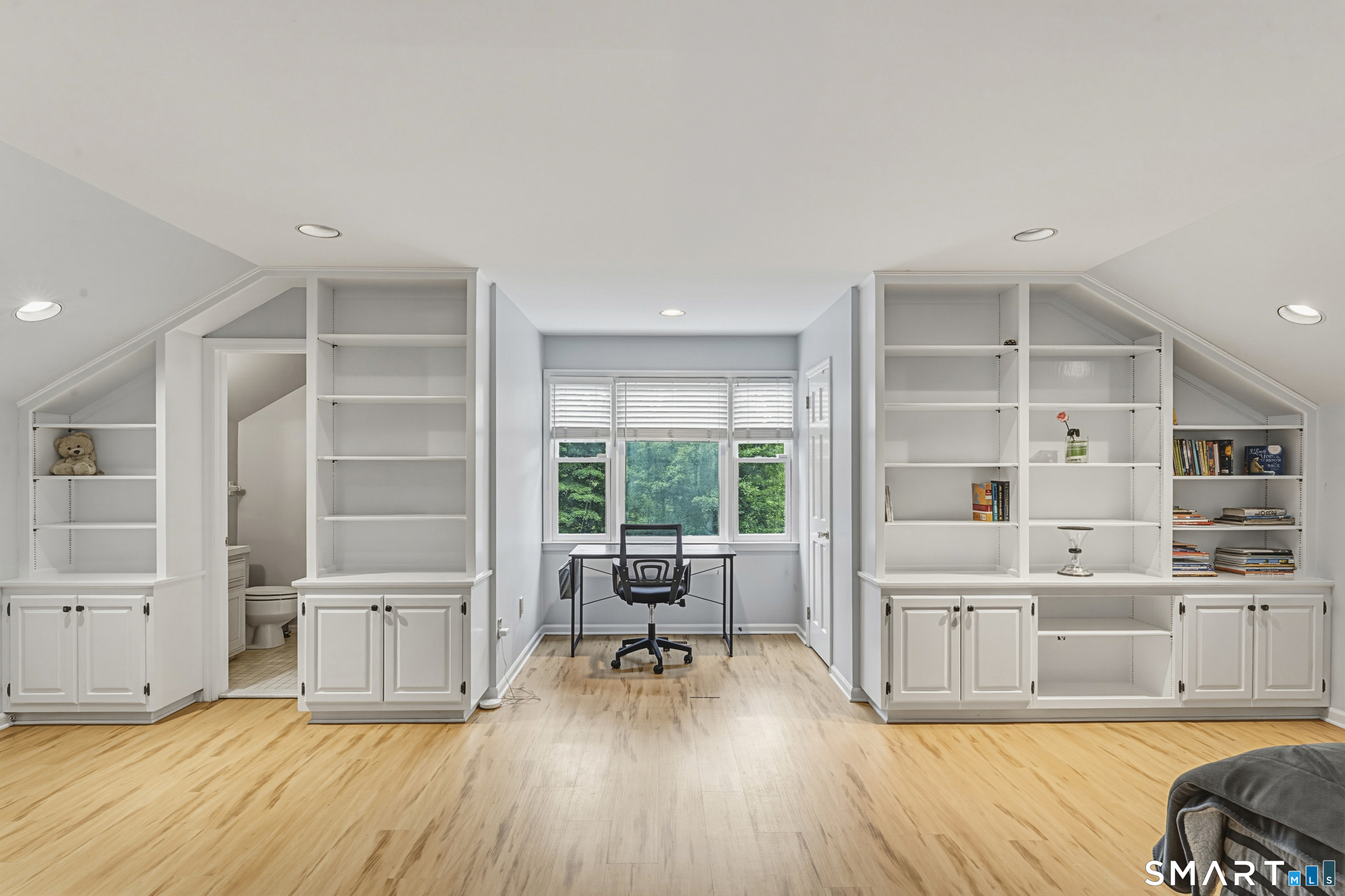 11 Hunt Lane Weston CT 06883