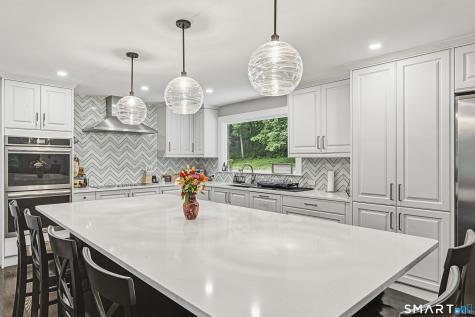 11 Hunt Lane Weston CT 06883